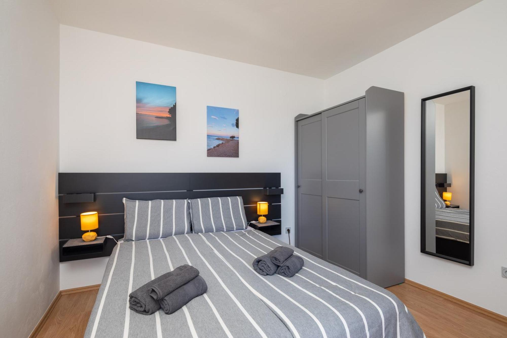 Sunshine Suites 오미스 외부 사진