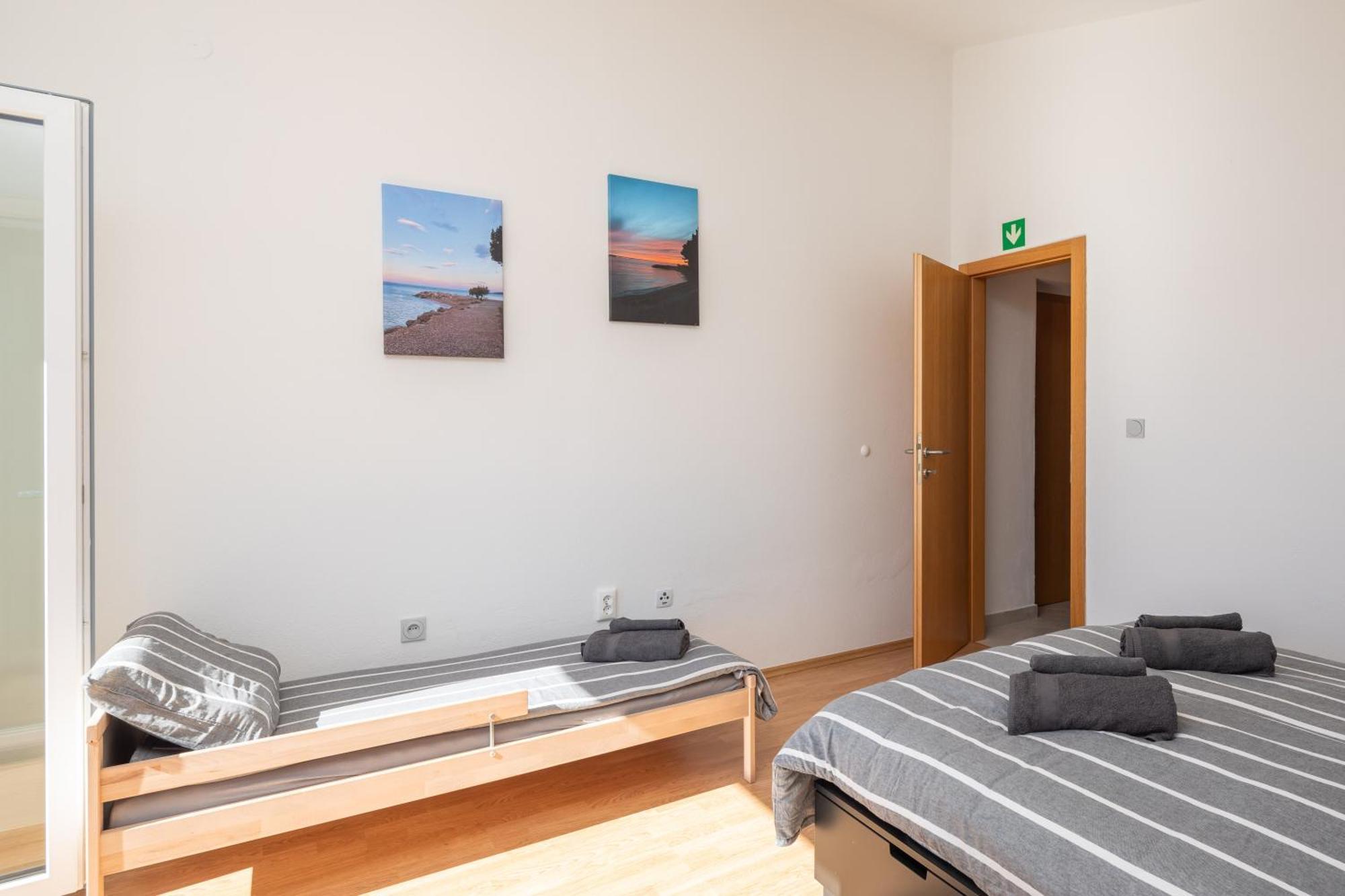 Sunshine Suites 오미스 외부 사진