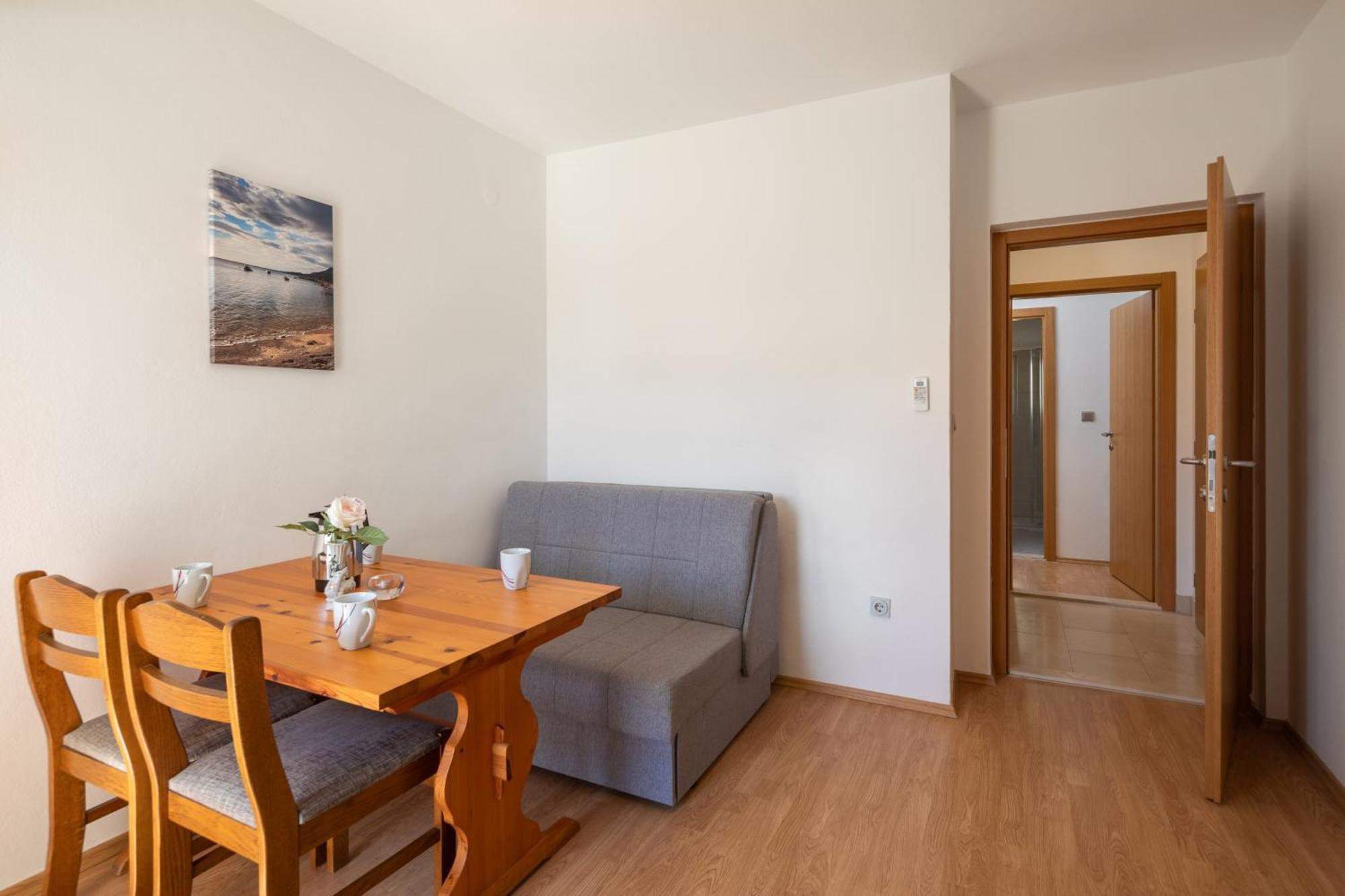 Sunshine Suites 오미스 외부 사진
