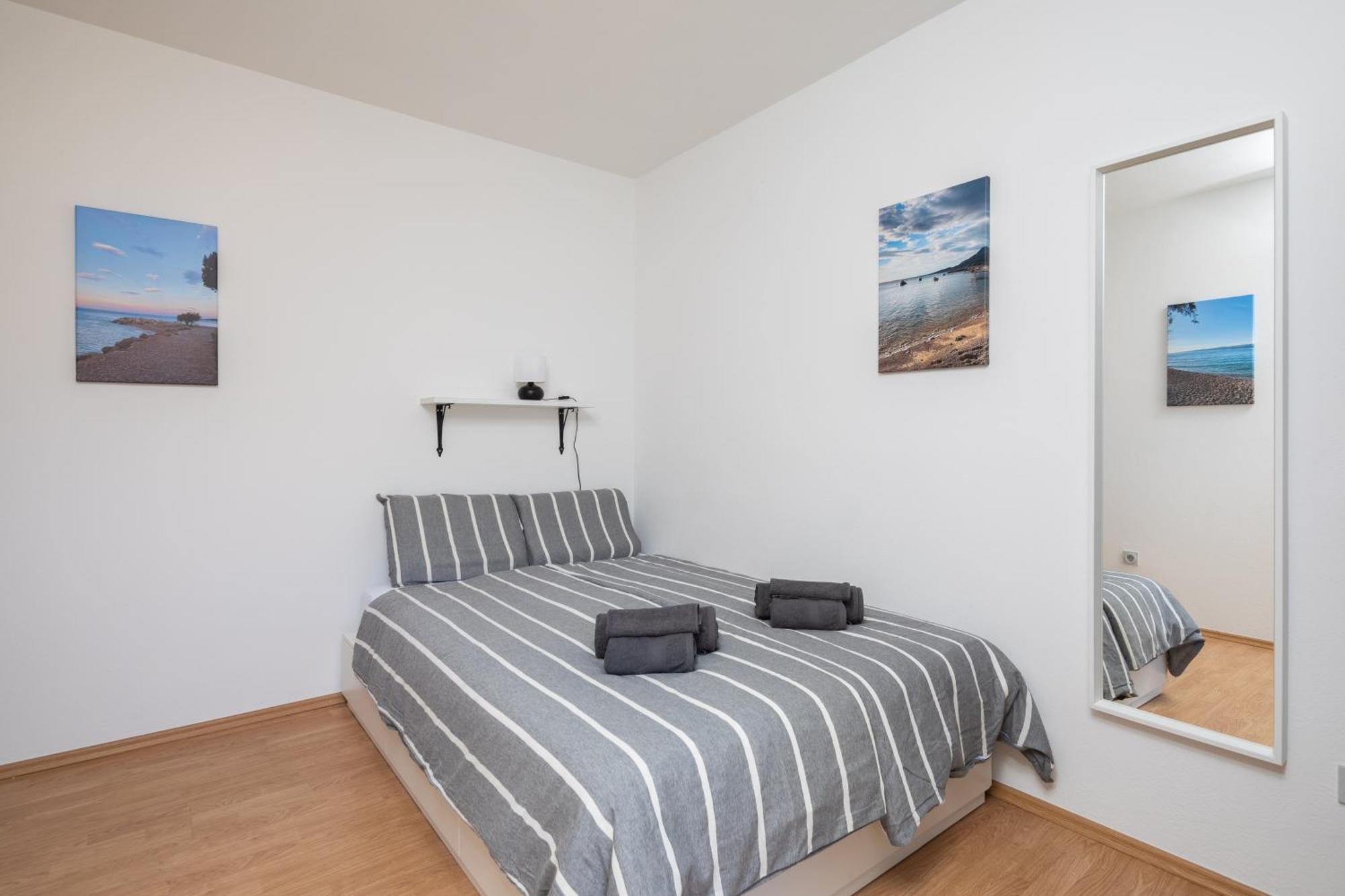 Sunshine Suites 오미스 외부 사진