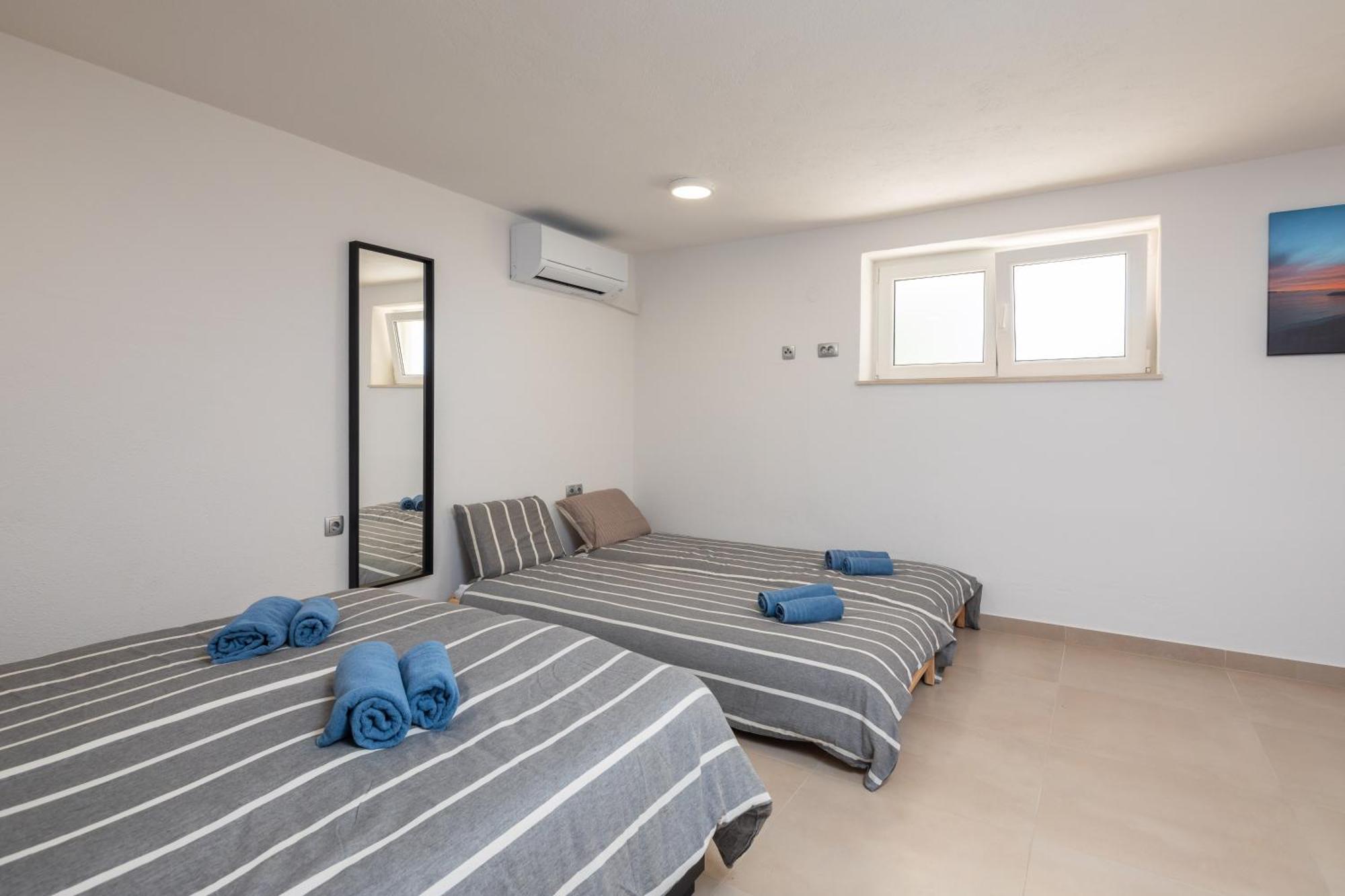 Sunshine Suites 오미스 외부 사진