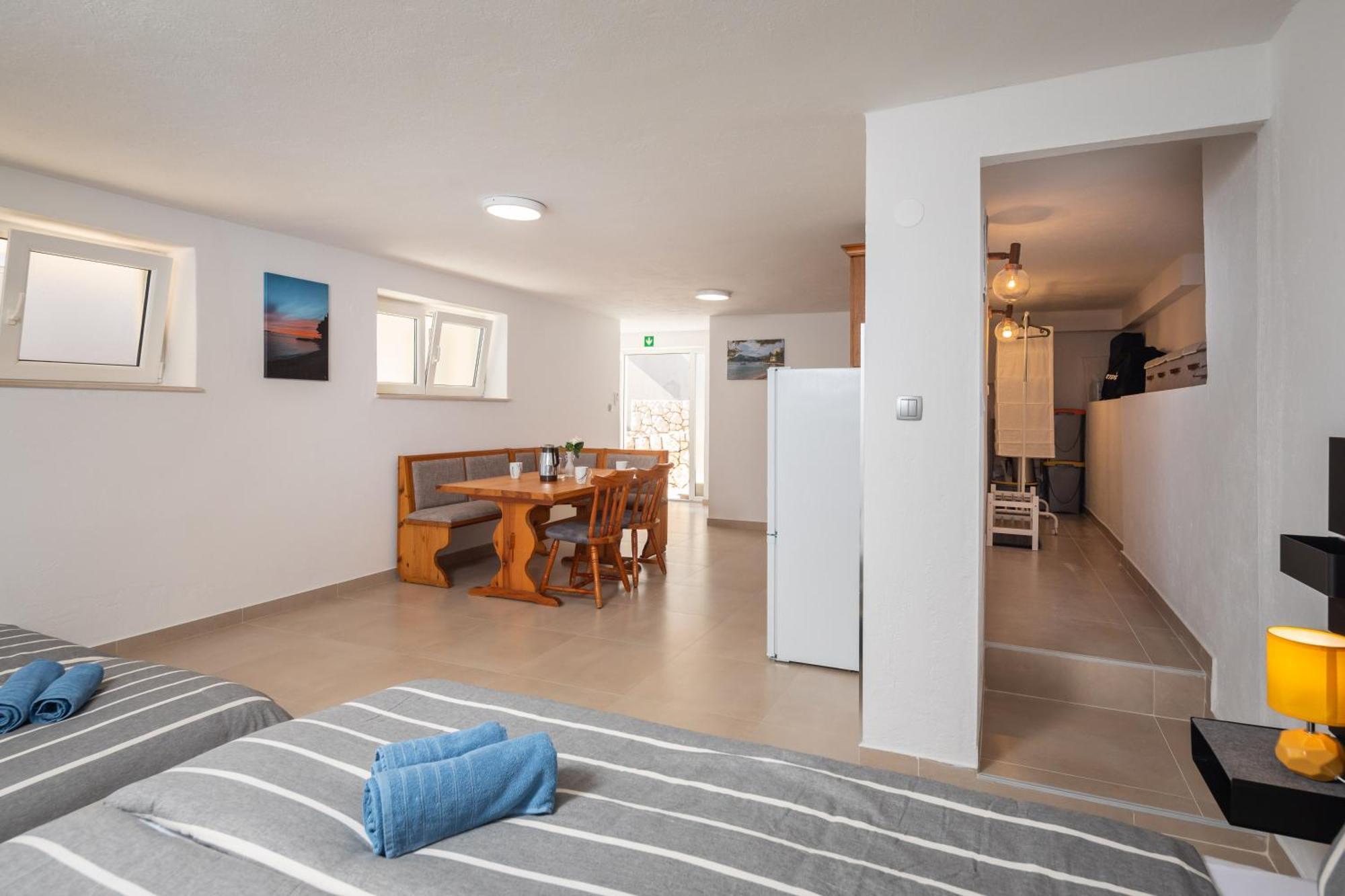 Sunshine Suites 오미스 외부 사진